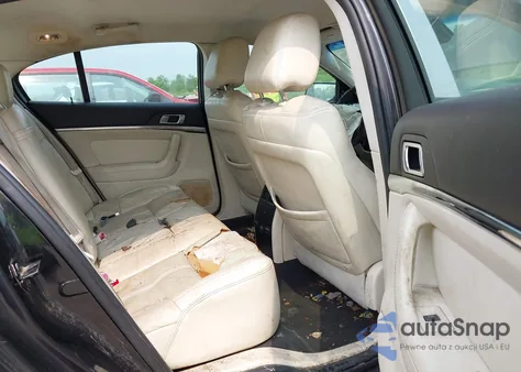 2009 Lincoln Mks из США, поврежденный, VIN 1LNHM93R19G611743